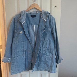 Lightweight denim jacket